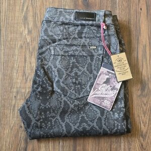 (NWT) Cult Of Individuality Animal Printed Skinny Jeans